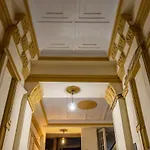 Spacious And Comfy Very Central Apartment