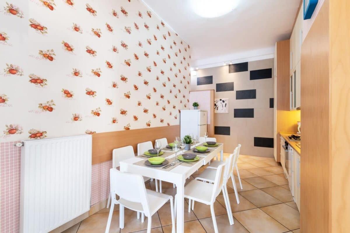 Apartment Spacious And Comfy Very *